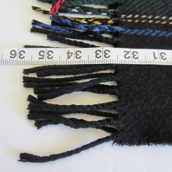 GAP Scraf Men's Tartan Plaid  Black/Red 100% Wool Made in Italy Cozy Comfort‎ - Picture 10 of 12